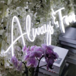 ⁦نيون لتجديد الديكور بألوان مختلفة Always & Forever لافتة⁩ - الصورة ⁦3⁩