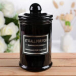 شمع معطر ببرطمان زجاج بألوان مختلفة لتعطير المنزل واضافة اجواء رومانسية هادئة