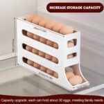 ⁦حامل ومنظم لتخزين البيض ذاتي التنظيم للثلاجة بتصميم مائل⁩ - الصورة ⁦4⁩